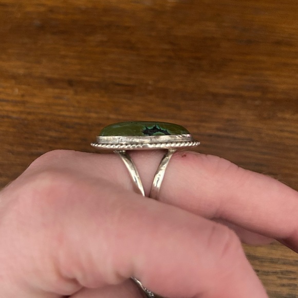 Sterling silver turquoise ring - Picture 2 of 2